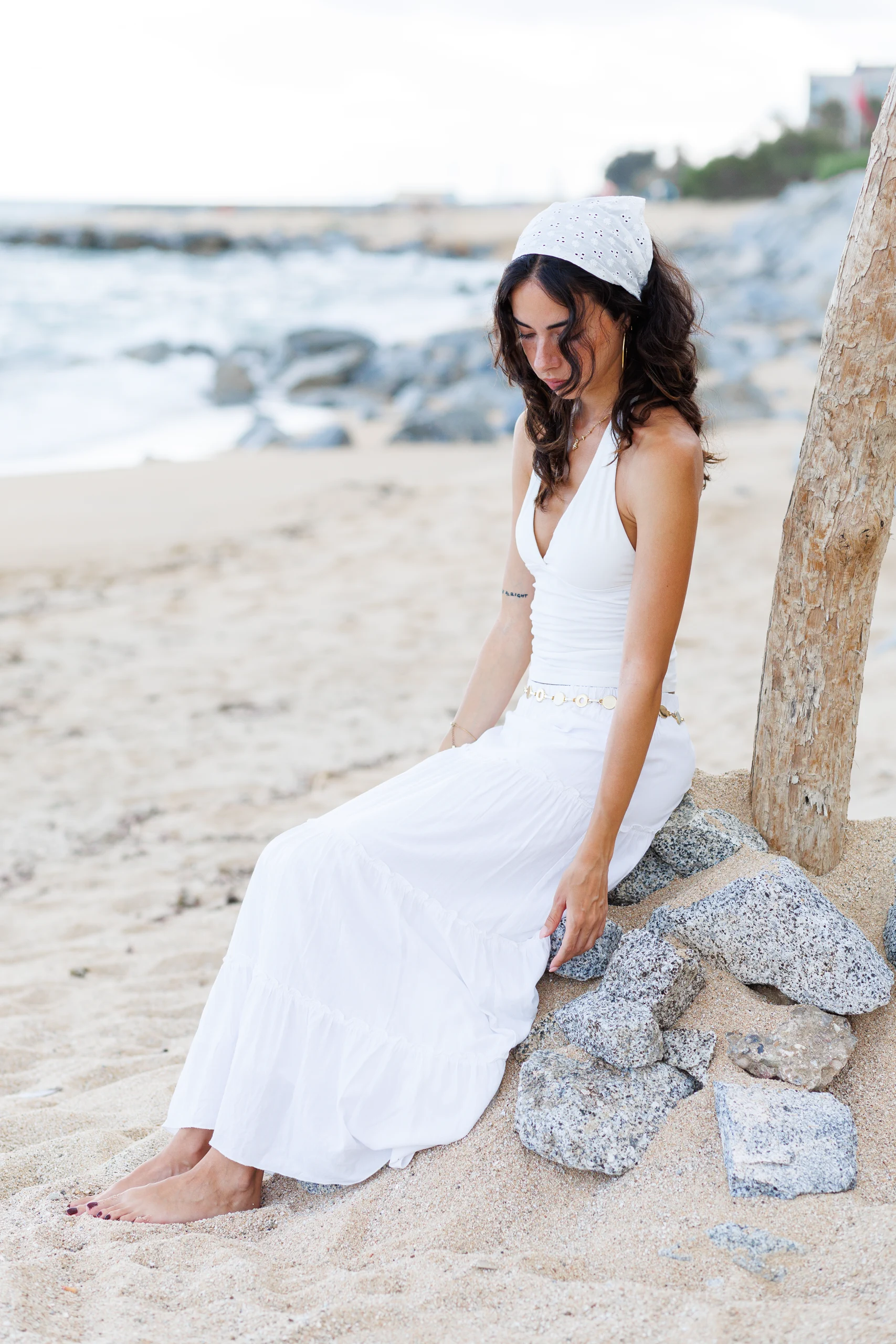 Photograph 15 from The Moon