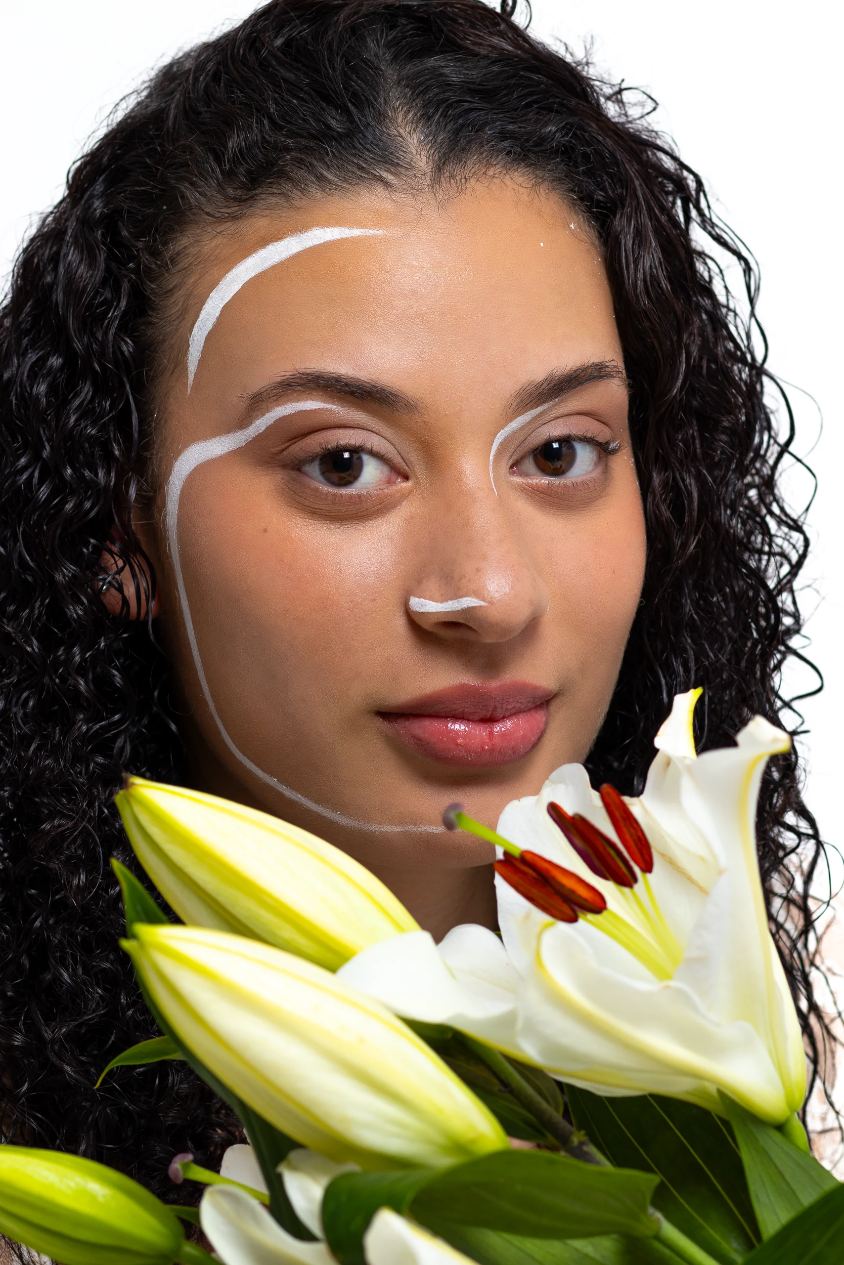 Photograph 1 from White