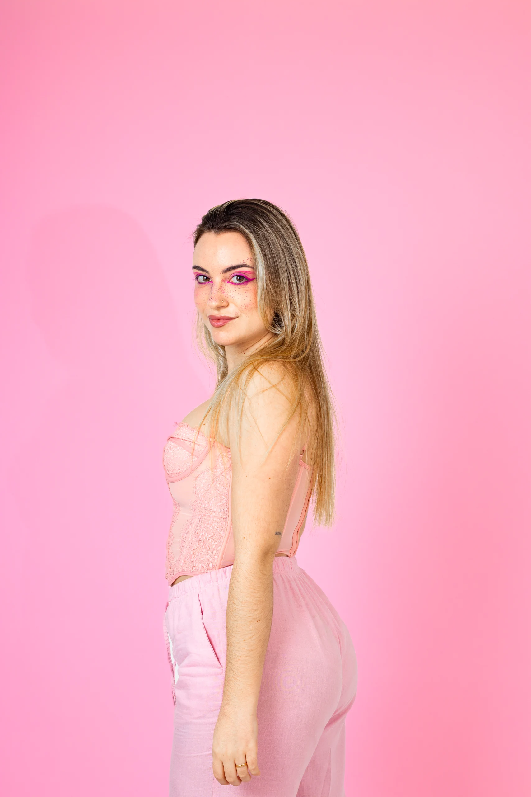 Photograph 9 from Pink